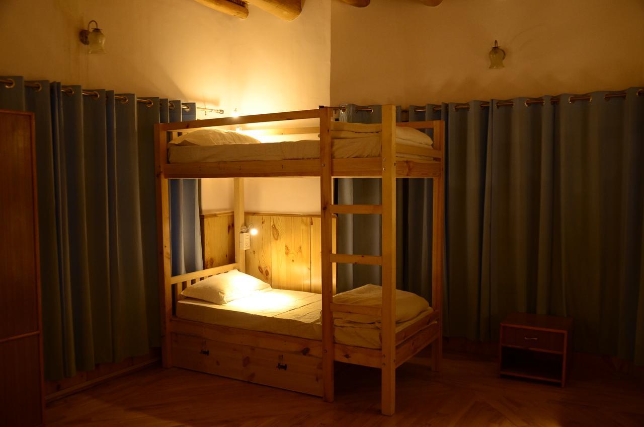 Raybo Hostel Leh Ngoại thất bức ảnh