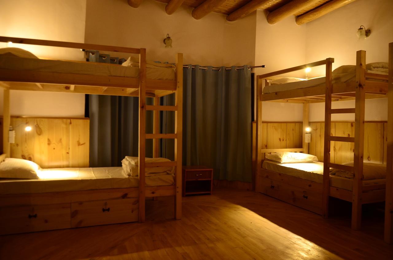 Raybo Hostel Leh Ngoại thất bức ảnh