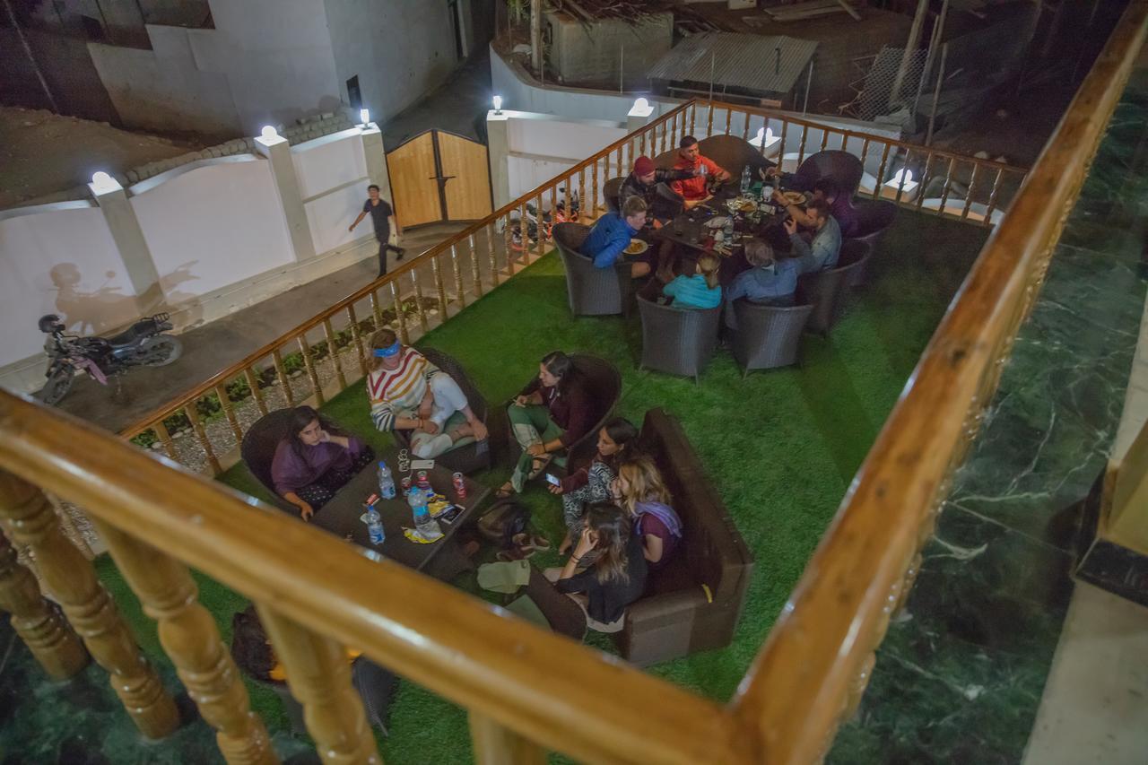 Raybo Hostel Leh Ngoại thất bức ảnh
