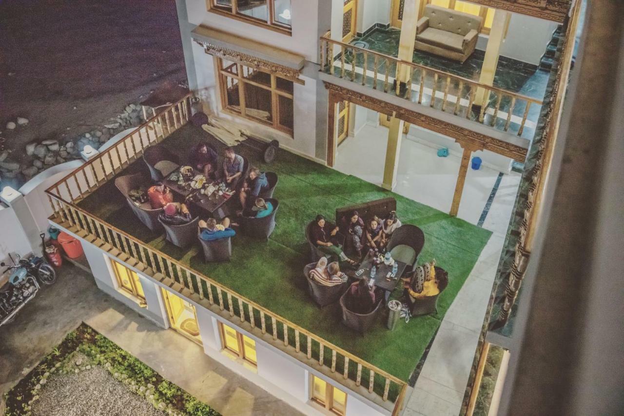 Raybo Hostel Leh Ngoại thất bức ảnh