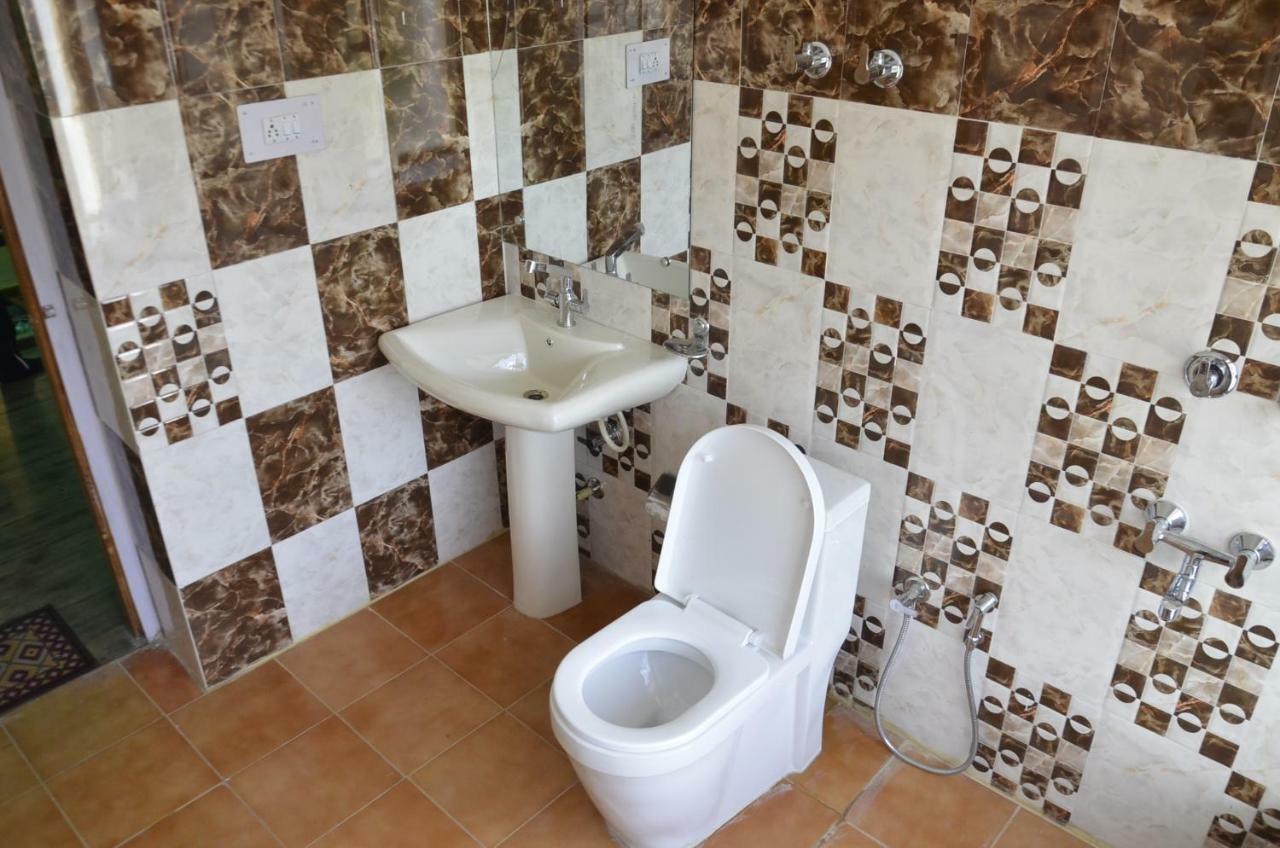 Raybo Hostel Leh Ngoại thất bức ảnh